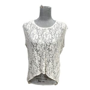 Heart Soul Cream Lace high and low Blouse Sheer Sz XL. Flare back armless.